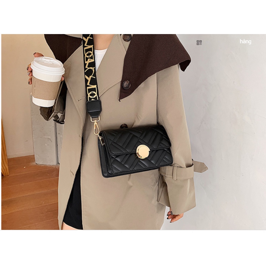 D267 Túi đeo chéo dây đeo bản to khóa tròn sang chảnh