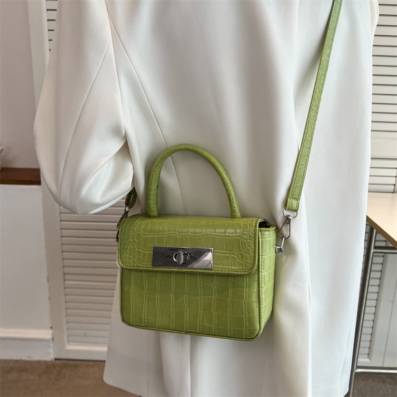 Túi Đeo Chéo Vuông Nhỏ Họa Tiết Da Cá Sấu Thời Trang Hàng Mới 2022 Dành Cho Nữ