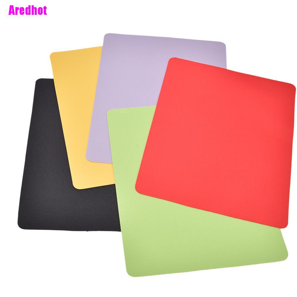 Tấm lót chuột hình chữ nhật chống trượt tiện dụng