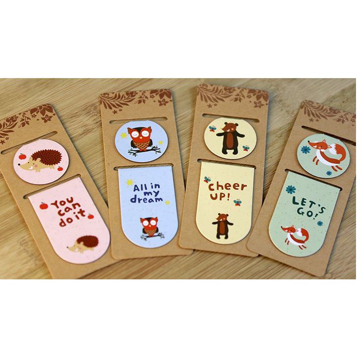 Bộ 2 Đánh Dấu Sách Bookmark Nam Châm Hoa Tứ Quý ( Giao Ngẫu Nhiên)