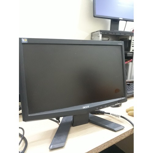 Lô màn ACER AOC SAAMSSUNG 16inch HCN thanh lý