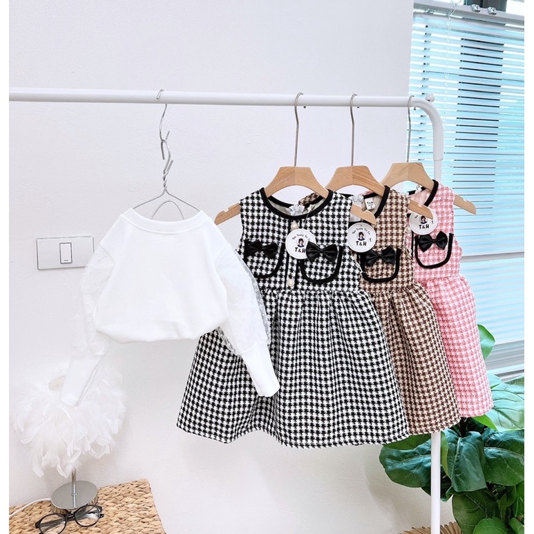 Váy xốp cổ yếm cho bé gái