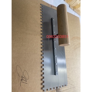 Bay răng cưa ốp lát cán gỗ