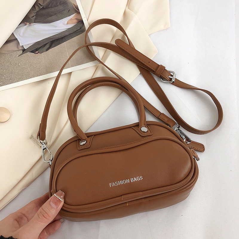 Túi Đeo Chéo Hình Vuông Nhỏ Thiết Kế niche Độc Đáo Phổ Biến Chất Lượng Cao Cho Nữ