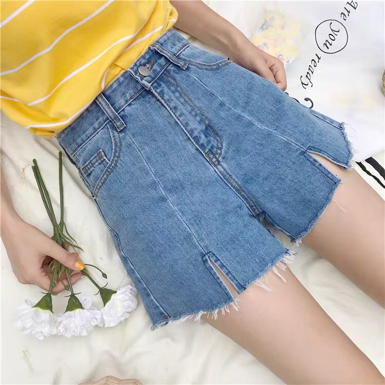 Quần Short Jeans Cạp Cao Tua Gấu Hàn Quốc