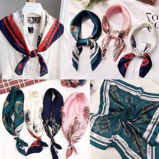 Khăn lụa vuông thời trang