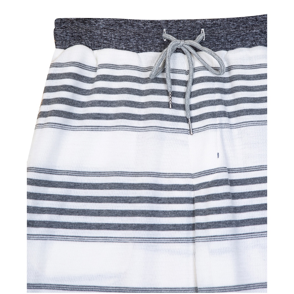 Quần shorts Nam Narsis S1005 len màu trắng kẻ ghi