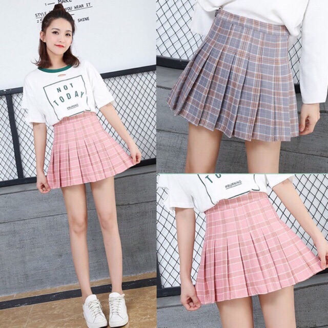 Chân váy kẻ xếp ly hot trend 2020