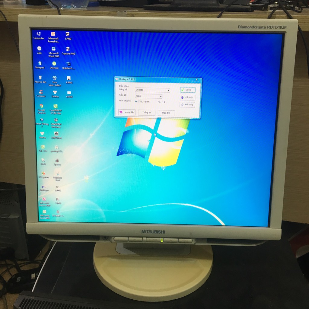 Màn hình Misubishi 17in nguyên bản thanh lý văn phòng