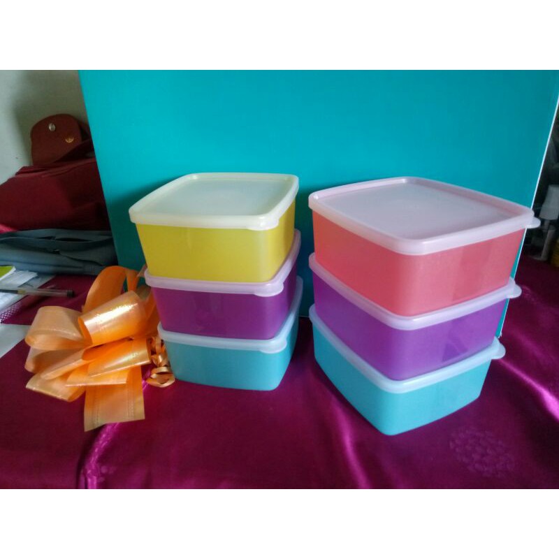 TUPPERWARE 1 Bộ Dao Muỗng Nĩa Hình Vuông Tròn Nhỏ