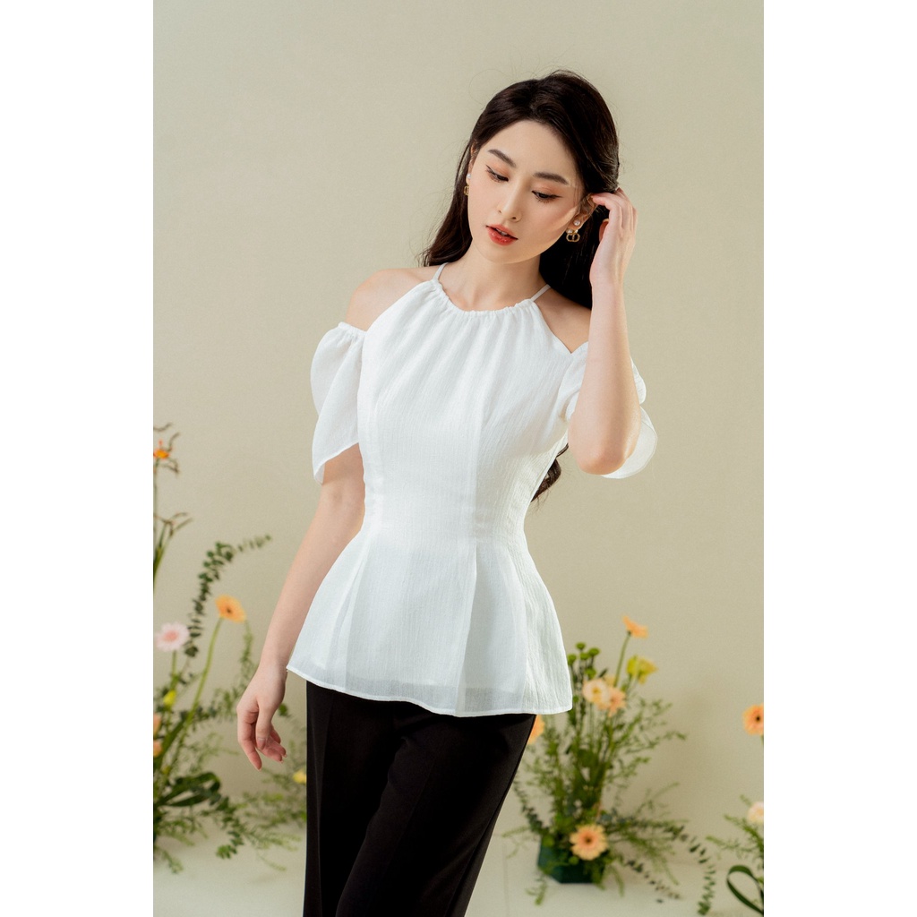 Áo cổ yếm chun vai chiết ly TIINSTORE AHN377