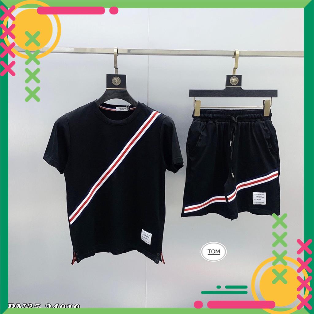 Bộ Đồ Thom Browne Kẻ Sọc Ngang , Chất Liệu Thoáng Mát , From Chuẩn ,Mùa hè...! MSP55825