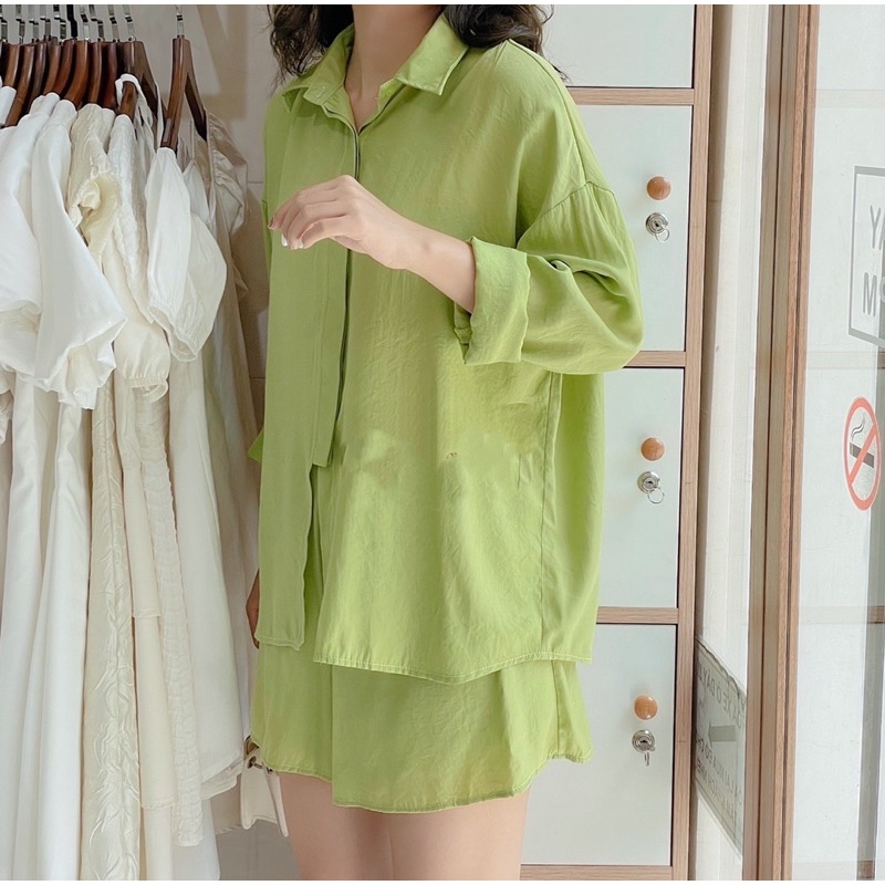 SET ĐỒ CASIE SET MÀU XANH BƠ gồm áo sơmi tay dài và quần short ngắn tone màu trendy cho mùa hè diện lễ đi chơi