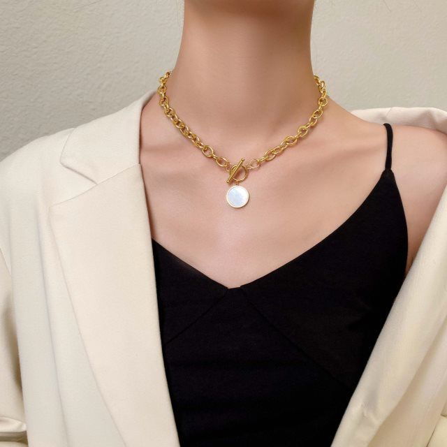 Dây Chuyền Mặt Tròn Khắc Chữ Thời Trang Cho Mẹ Và Bé