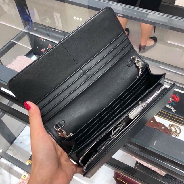 Ví charles and keith