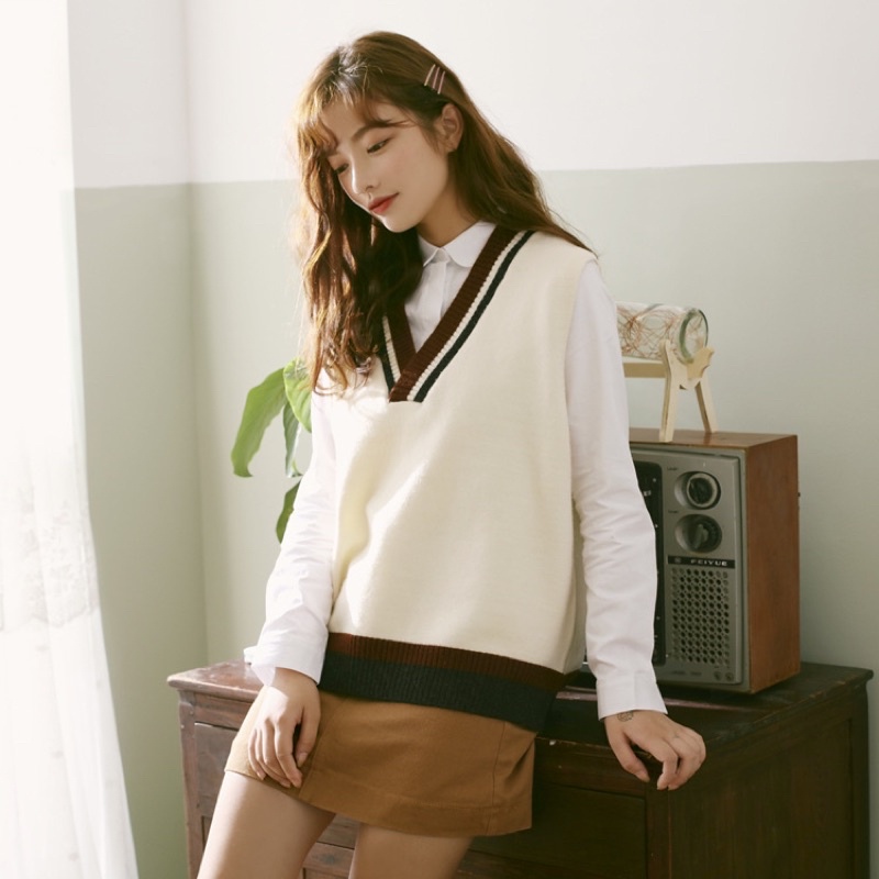 Áo gile 🦋 phối viền style hàn quốc dáng rộng chất umi dày dặn không bai nhão xù lông | BigBuy360 - bigbuy360.vn