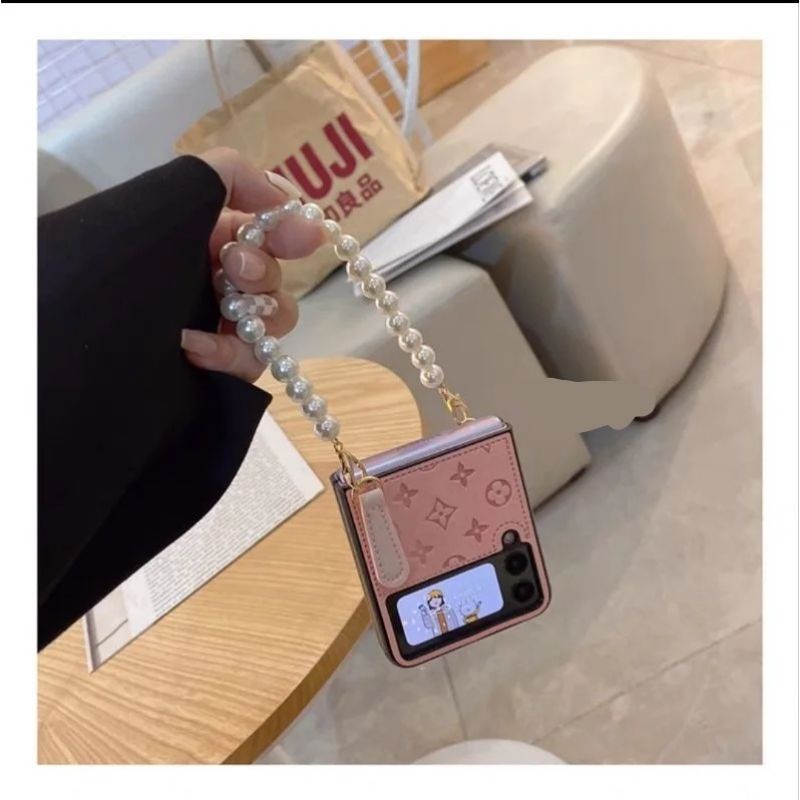 [SẴN] Ốp da Samsung Z Flip 3 và 4 LV sang chảnh cam hồng kem dây xách nhiều kiểu Z Flip3 / ZFlip3 / Z Flip4/ ZFlip4