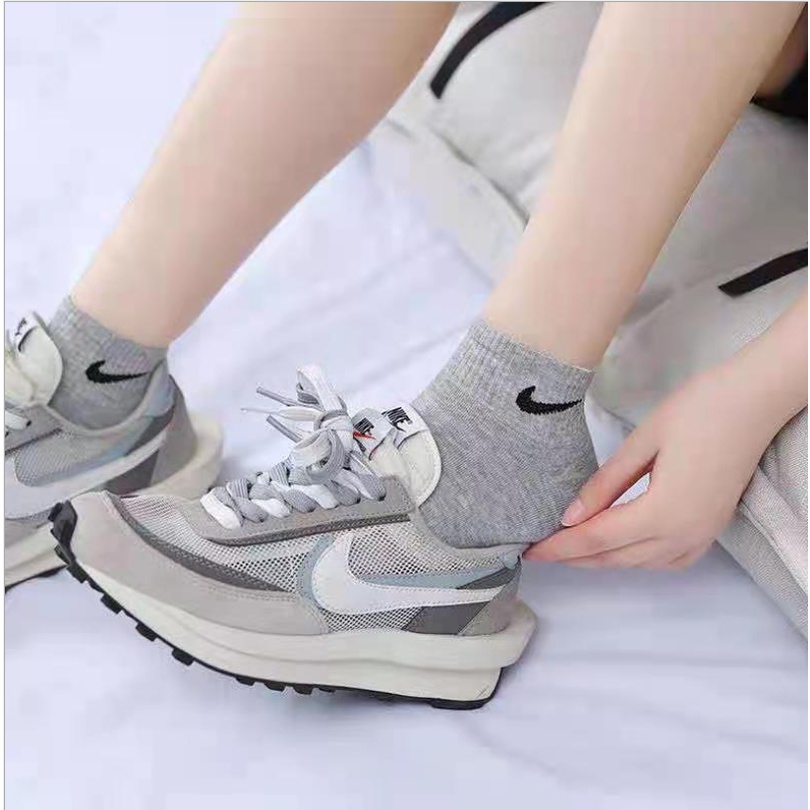 Vớ thể thao cổ thấp thoáng khí bằng cotton cho nam nữ thời trang cao cấp