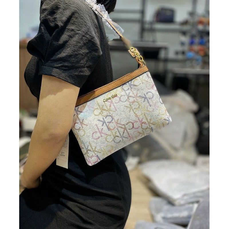 TÚI CK KẸP NÁCH DÁNG DẸP XUẤT KHẨU SIZE 23CM