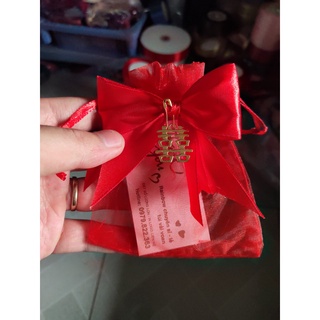 Túi vải voan có nơ kèm chữ hỷ hoặc chữ phúc