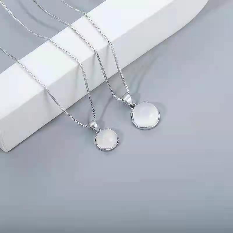 Dây Chuyền Mặt Ngọc Bích Tròn Màu Trắng s925 Sang Trọng Độc Đáo