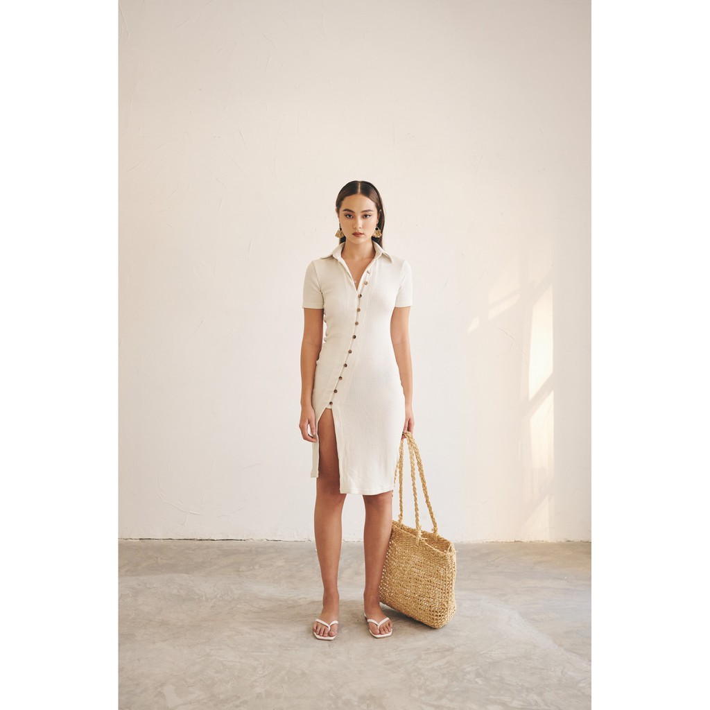 NARCOTICS. ALENA - Đầm body hàng cúc xẻ tà | BigBuy360 - bigbuy360.vn