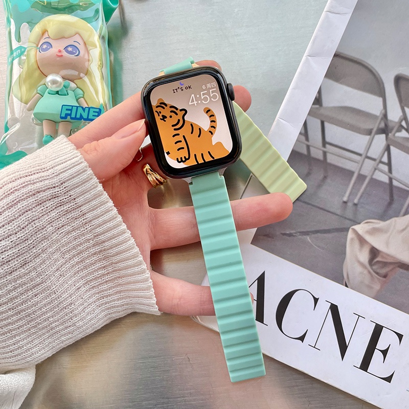 Dây Đeo Đồng Hồ Bằng Silicone Mỏng Từ Tính Cho Apple Watch 49mm 41mm 45mm 44mm 40mm 38mm 42mm 8 ultra 7 5 4 SE 6 3