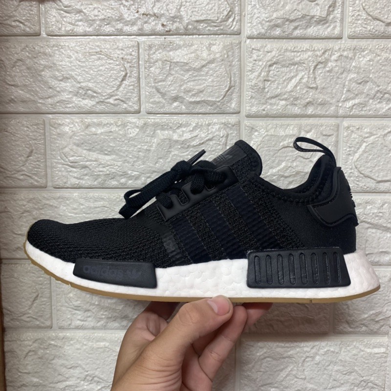 NMD R1 Chính Hãng