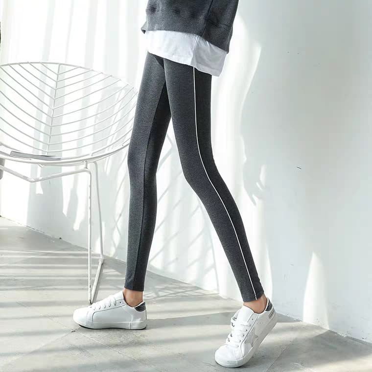 Quần leggin xám 1 sọc