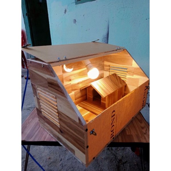 Chuồng nuôi bò sát gỗ ghép và mica KB5 D50 R30 C30cm