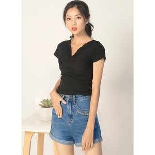 Áo croptop nhún ngực GUMAC AT07907