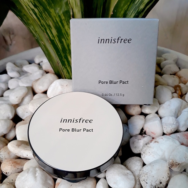 Phấn Phủ Dạng Nén Innisfree Pore Blur Pact Innisfree (12,5g)