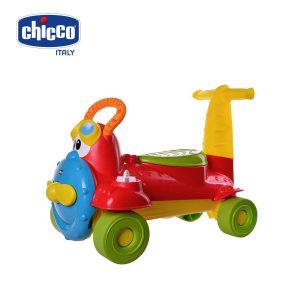 Xe chòi chân 2 in 1 Phi công tài ba Chicco