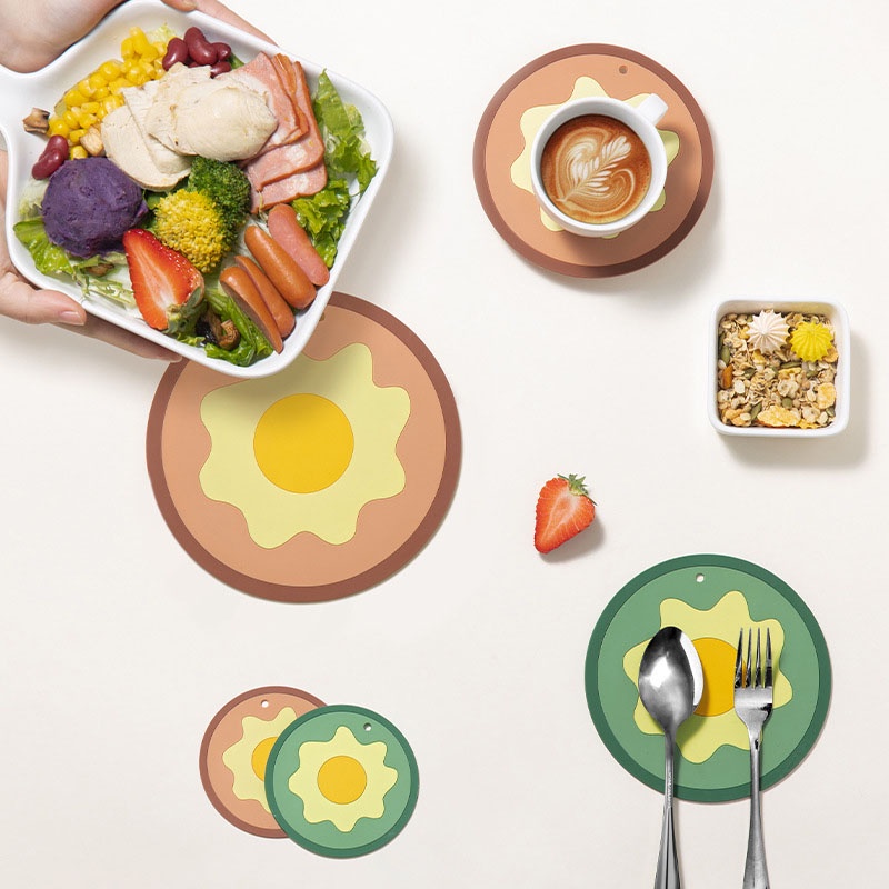 Miếng Lót Bàn Ăn Cách Nhiệt Chống Thấm Nước Họa Tiết Trứng Ốp La Dễ Thương