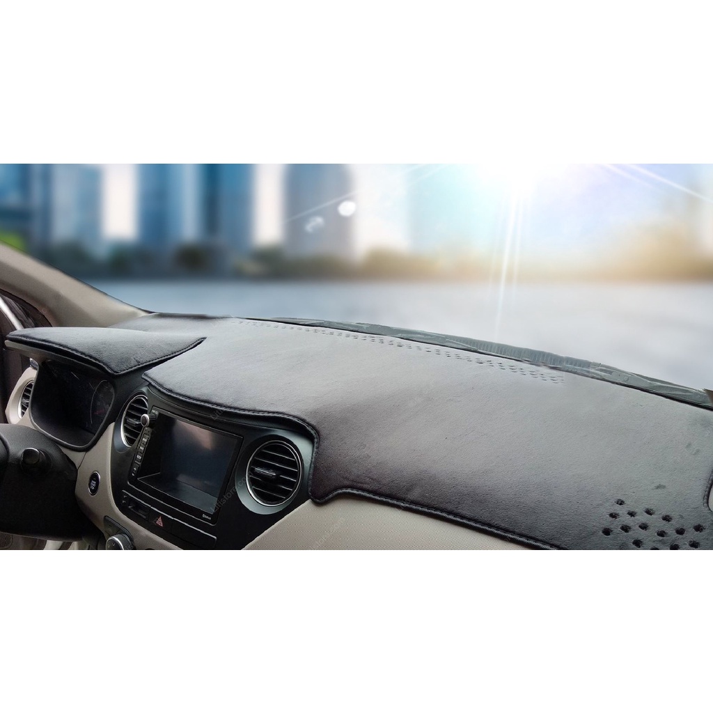 Thảm Taplo cao cấp xe Toyota Wigo 2019 chất liệu Nhung lông cừu hoặc Da Carbon