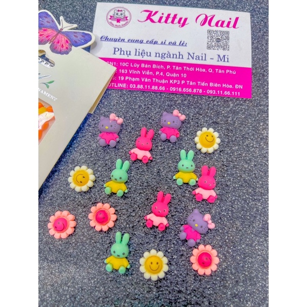 Charm nail gắn  móng, charm móng tay gắn móng  siêu hot với mẫu nơ và mẫu thú nhựa cute dễ thương hot hit hien nay.