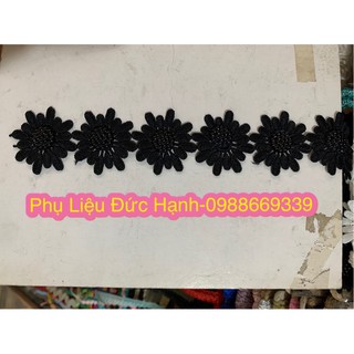 Dây hoa ren đính trai (1m=10bông)