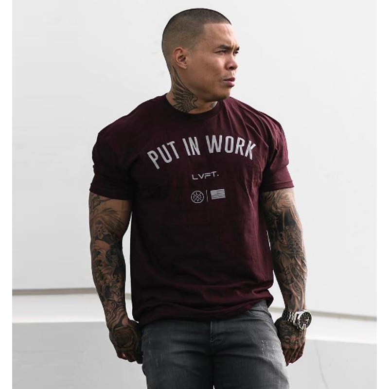 Áo PUT IN WORK Đỏ Đô thể thao năng động