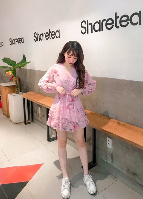 JUMPSUIT HOA TẦNG CỔ V CỘT EO