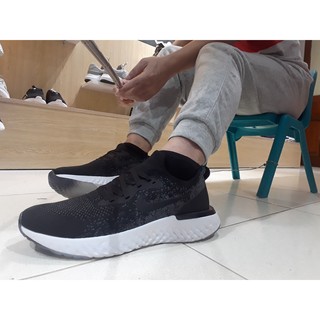 Giày Sneaker Epic React Flyknit Đen bạc
