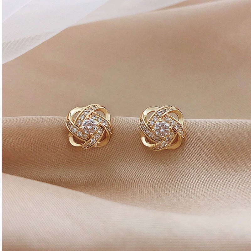 Khuyên tai bạc 925 đính đá xoắn kiểu dáng lạ mắt độc đáo Phong cách Hàn Quốc