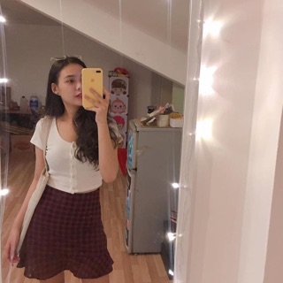 Áo croptop nút bấm tay ngắn