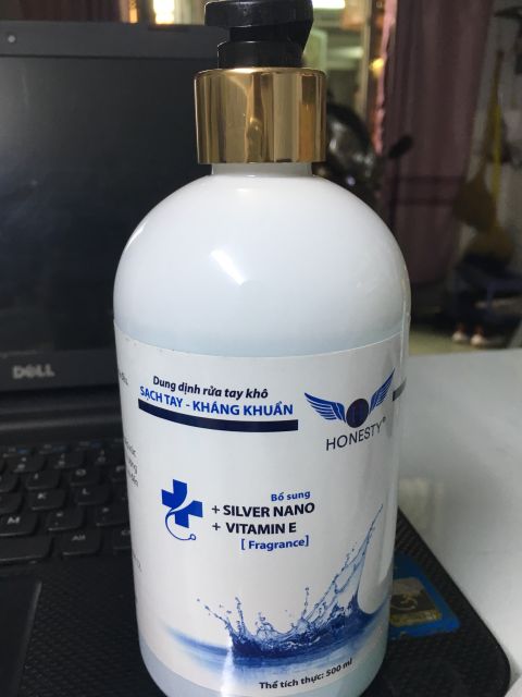 Dung dịch rửa tay khô Nano Bạc + Vitamin E - HONESTY - 500ml | BigBuy360 - bigbuy360.vn