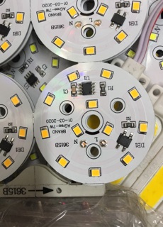 Led miếng 7w điện 220v bản nhỏ
