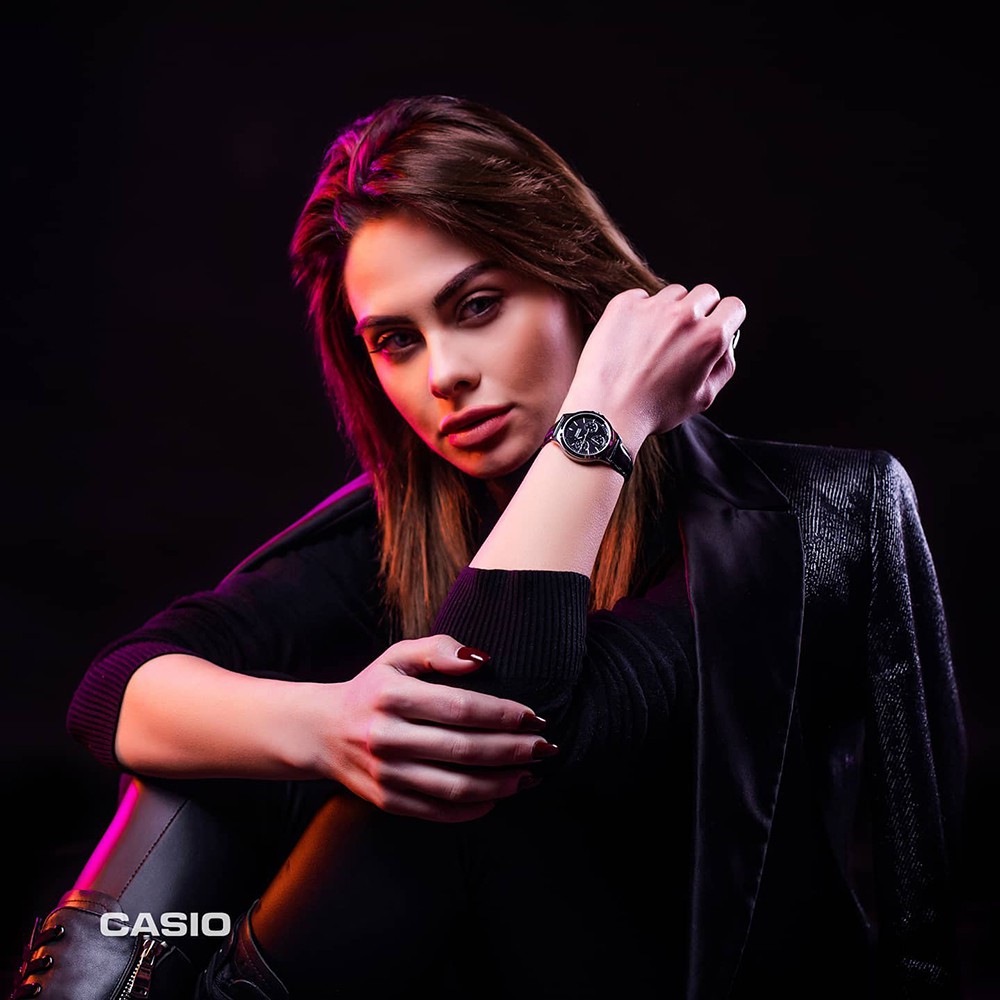 Đồng hồ nữ CASIO Standard LTP-V300L-1AUDF Dây da đen - Mặt đen 6 kim chính hãng Anh