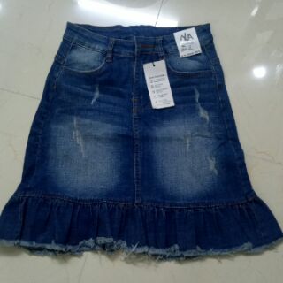Com bo  2 chân váy  1 đầm  250k