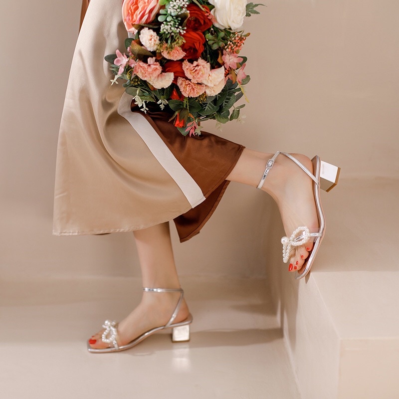 Sandal nữ gót vuông 5cm quai ngang nơ ngọc
