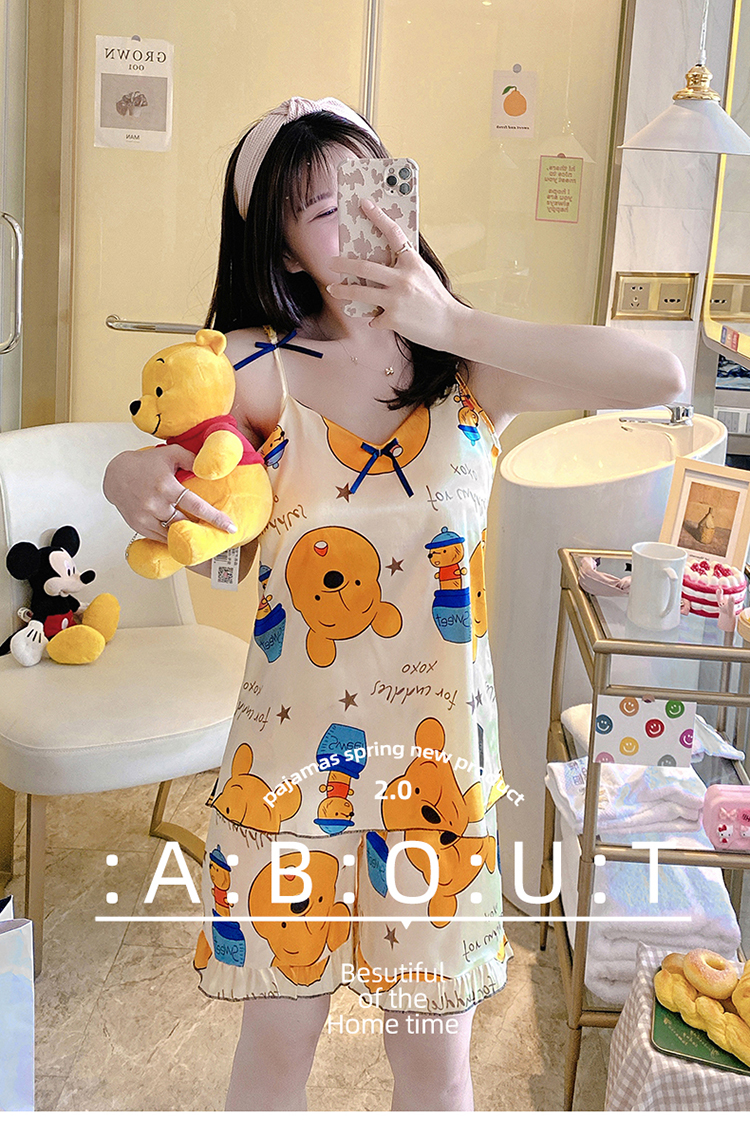 Bộ đồ ngủ lụa in họa tiết hoạt hình dễ thương mát mẻ cho nữ | BigBuy360 - bigbuy360.vn