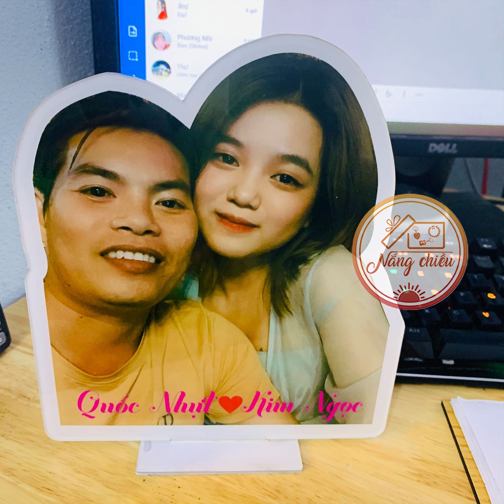 Stander tượng đứng in hình cá nhân