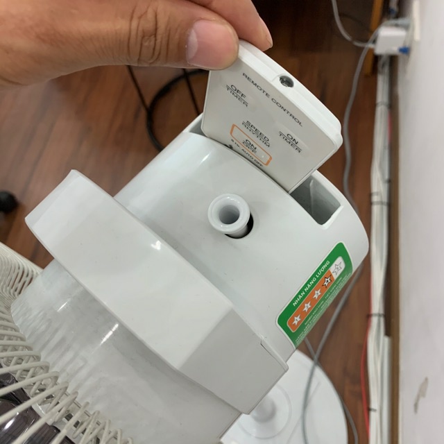 Quạt lửng MITSUBISHI Tatami R30-HRV 39W mã mới R12-HRA WH  R12-HRA BK